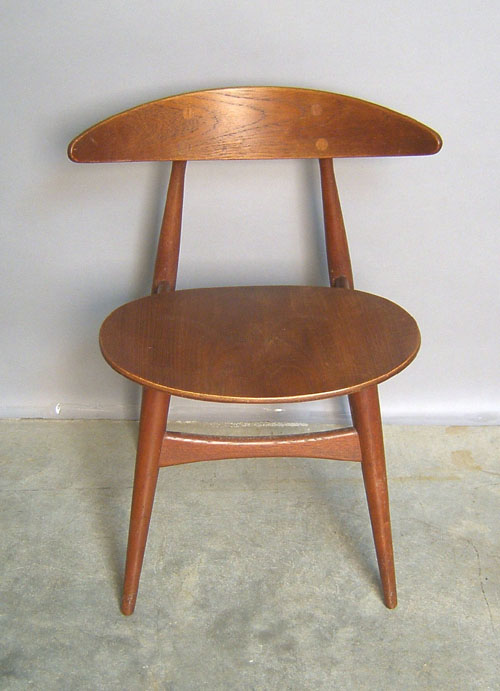 Appraisal: Hans Wegner Danish modern chair