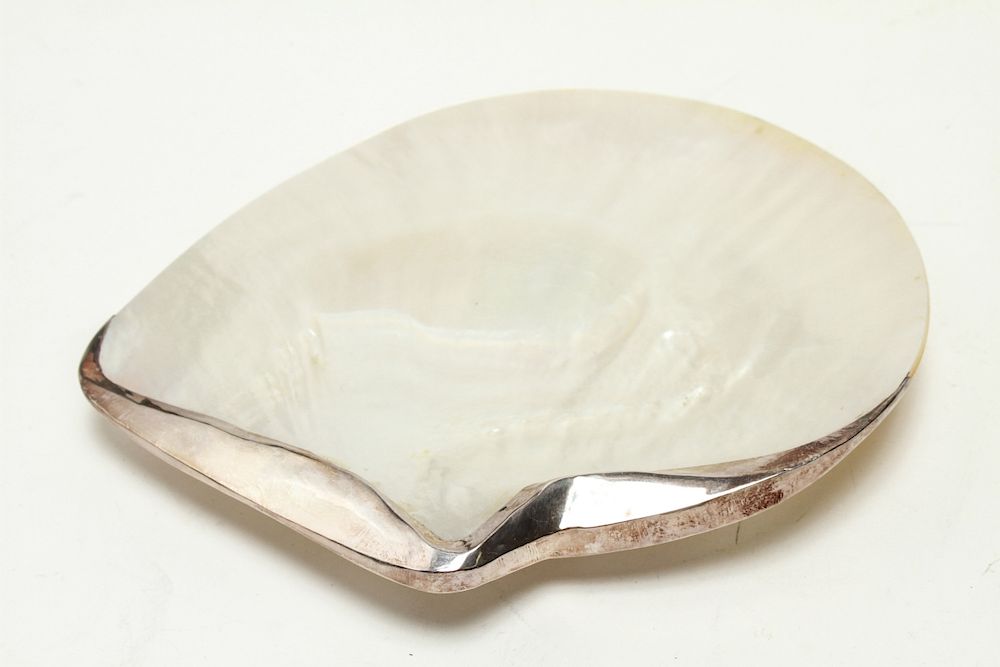 Appraisal: Mother of Pearl Shell Caviar Dish with Silver Mount Mother