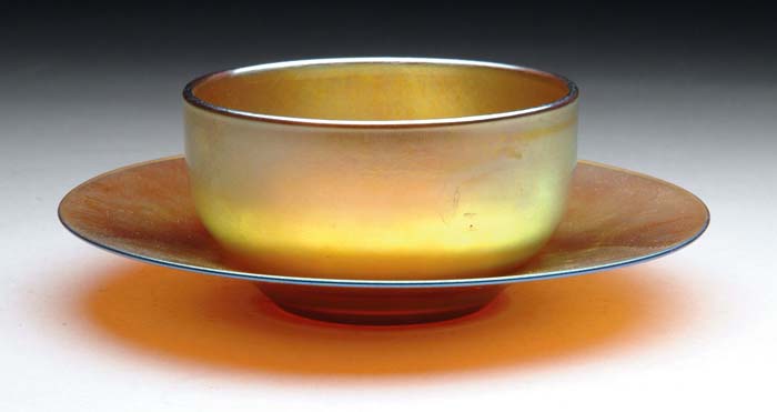 Appraisal: STEUBEN FINGER BOWL UNDERPLATE Nice Steuben finger bowl and underplate