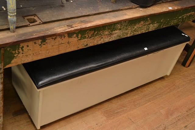 Appraisal: A 'S STORAGE BLANKET BOX WITH VINYL TOP