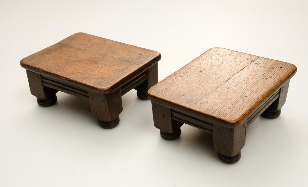 Appraisal: PAIR OF OAK FOOTSTOOLS c with single plank tops above