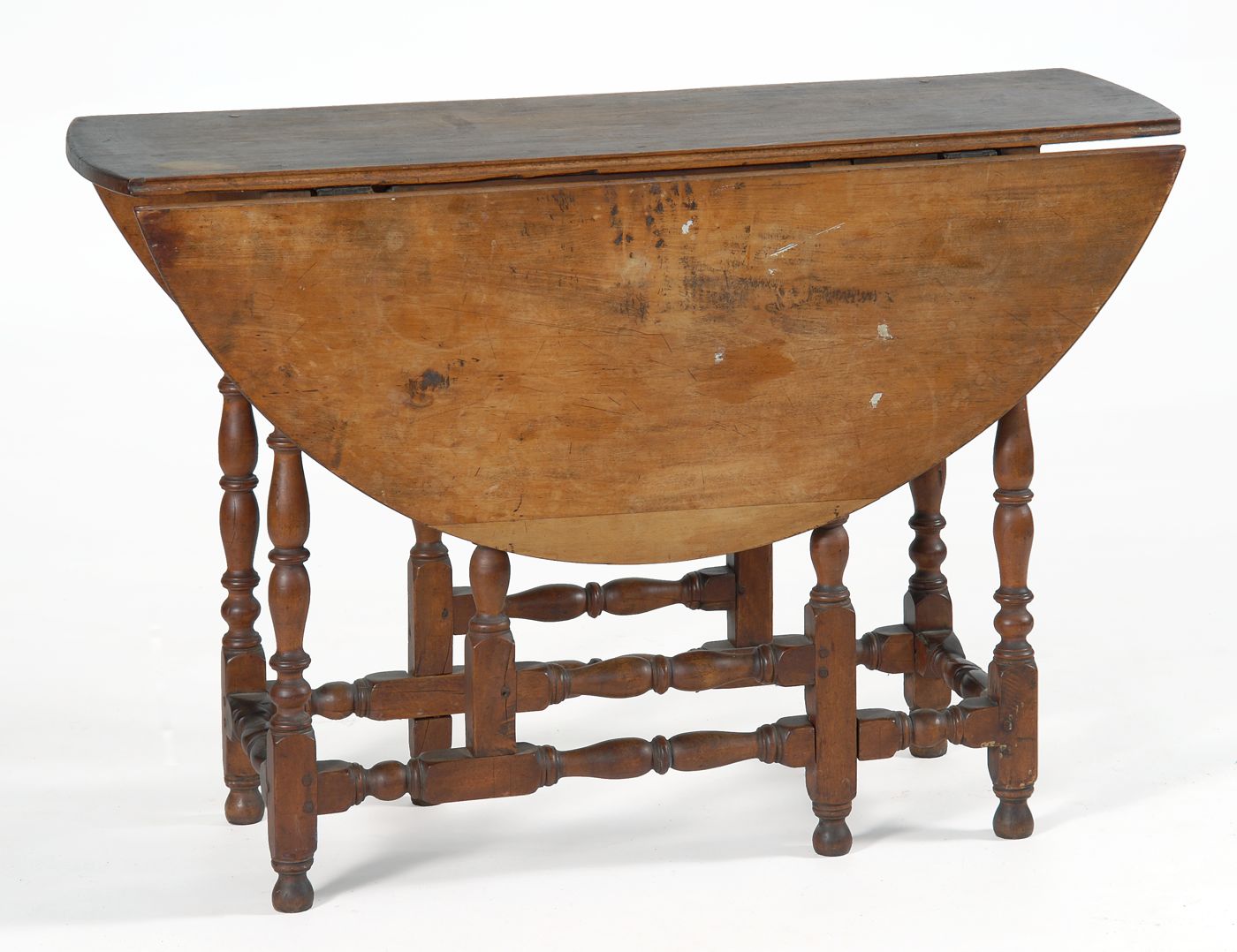 Appraisal: ANTIQUE AMERICAN GATE-LEG TABLE Circa In cherry and maple with