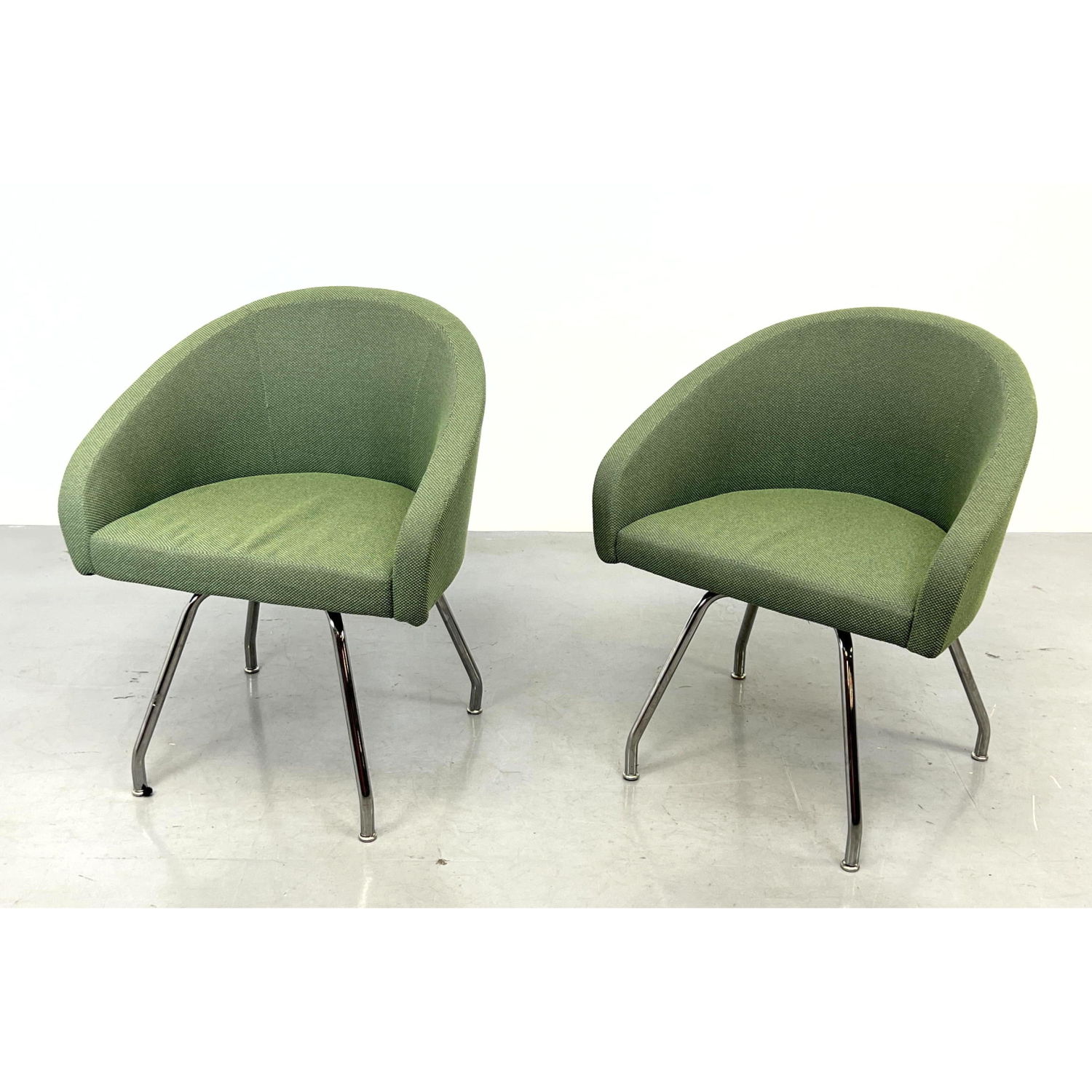 Appraisal: Pair swivel chair for Haworth Stanley Felderman and Nancy Keatinge