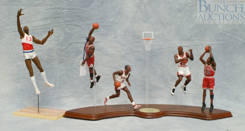 Appraisal: Danbury Mint Figurine Michael Jordan display Comeback missing fingers on