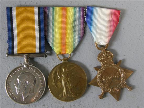 Appraisal: World War I trio of medals issued to T Dvr