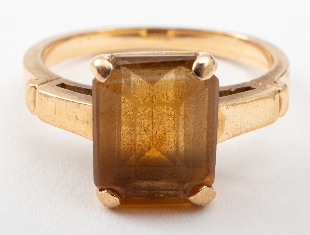 Appraisal: VINTAGE K YELLOW GOLD CITRINE RING Vintage K yellow gold