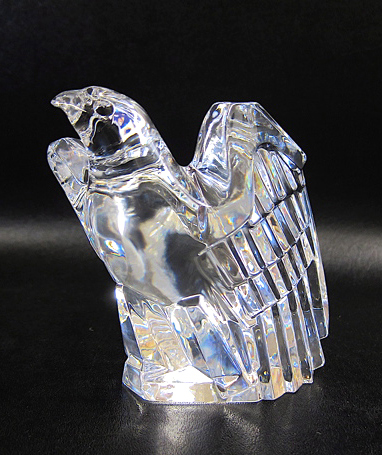 Appraisal: STEUBEN CRYSTAL SCULPTURE OF AN AMERICAN EAGLE with wings opening