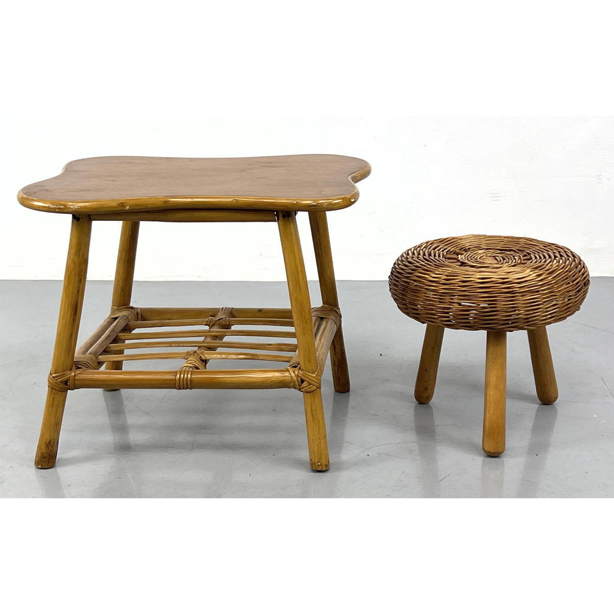 Appraisal: pcs Mid Century Modern Tony Paul wicker stool with Walnut