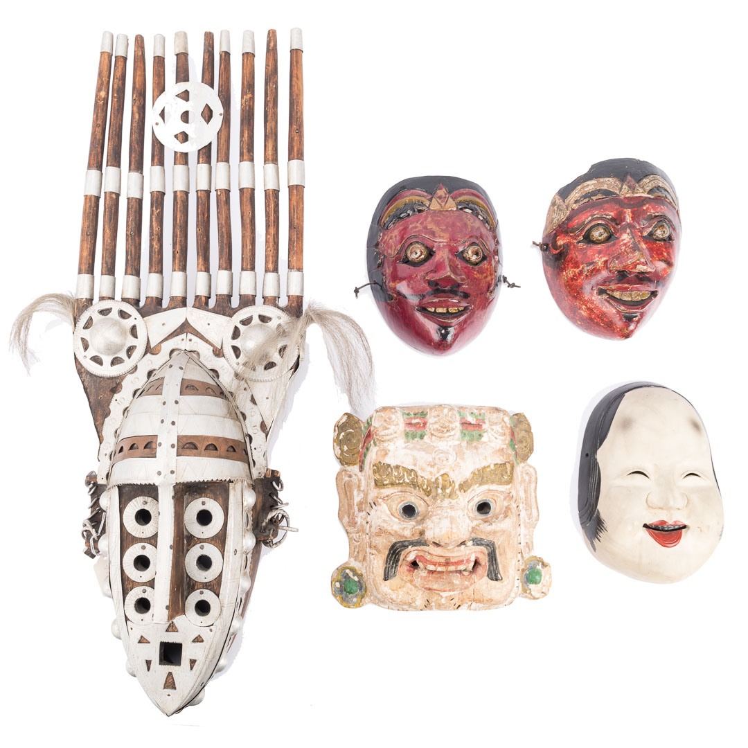 Appraisal: wood masks th century including African Konden Koun with applied