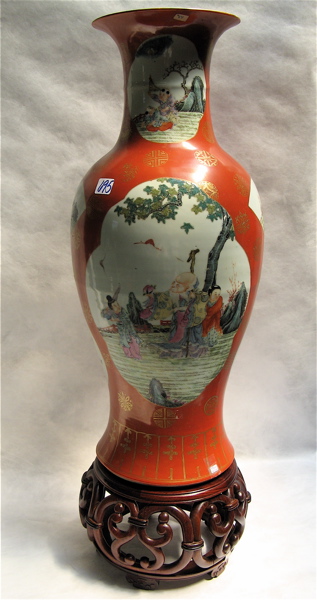 Appraisal: CHINESE PORCELAIN VASE the Yen yen shape hand painted with