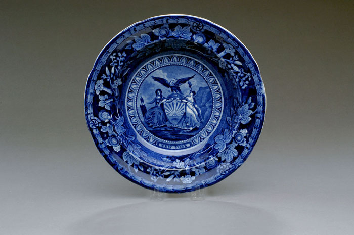 Appraisal: ARMS OF THE AMERICAN STATES NEW YORK DARK-BLUE STAFFORDSHIRE SOUP