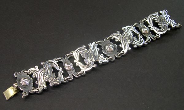 Appraisal: Unusual Mexican Silver Link Bracelet stamped Taxco composed of alternating