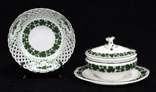 Appraisal: lot of Meissen reticulated dish and gravy boat each having