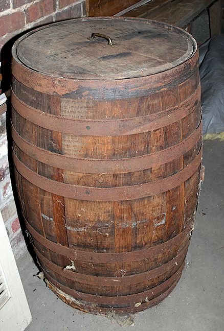 Appraisal: Early Jack Daniel's Barrel with Lid This is an early