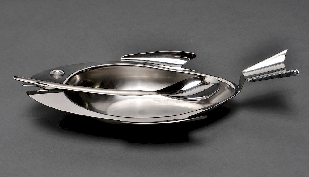 Appraisal: Piazza Effepi Stainless Steel Fish Dish Spoon Piazza Effepi Italian