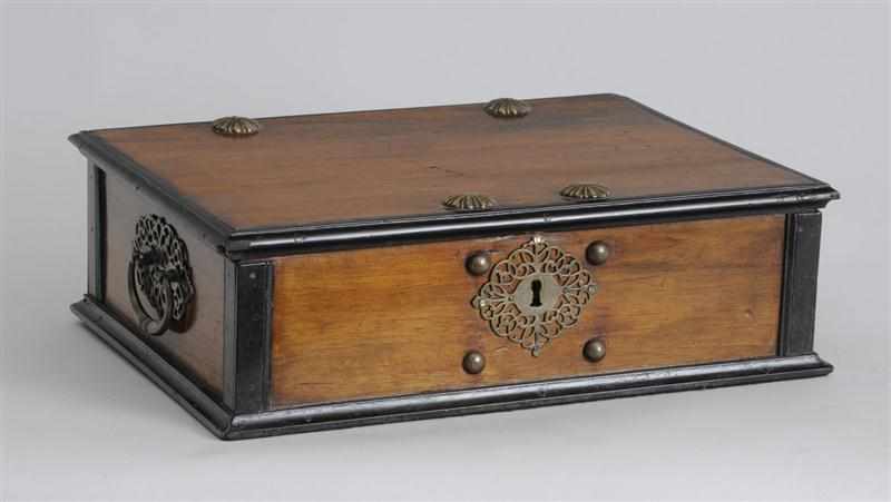 Appraisal: DUTCH BRASS-MOUNTED HARDWOOD BOX The hinged lid with four reeded