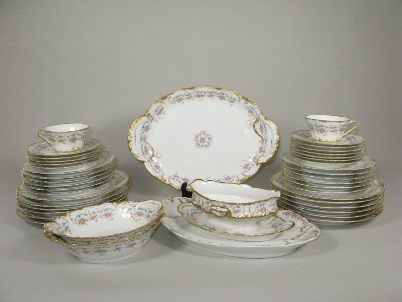 Appraisal: Theodore Haviland Limoges Dinner Service pieces including dinner plates salad