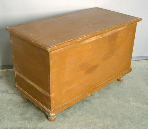 Appraisal: Pennsylvania poplar blanket chest th c h w