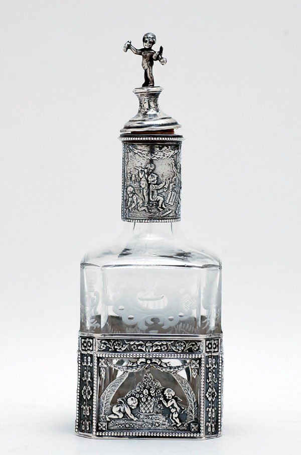 Appraisal: Glass cruet circa late th to early th century with