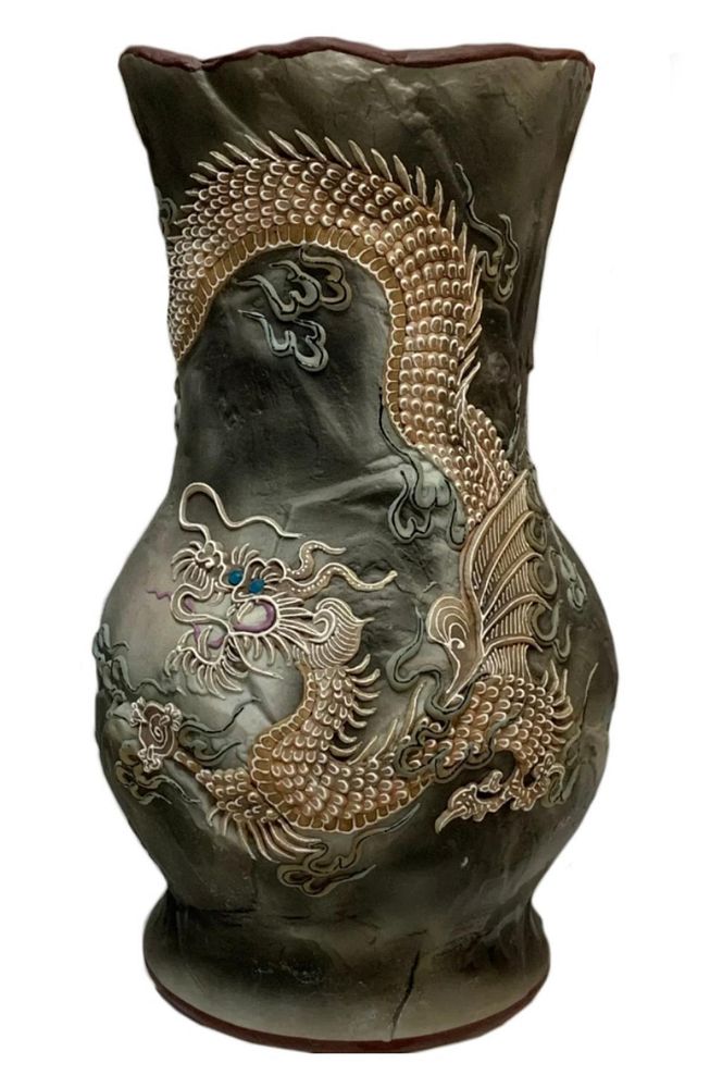 Appraisal: ANTIQUE NIPPON MORIMURA BRO'S DRAGON VASE Antique Rare Nippon Morimura