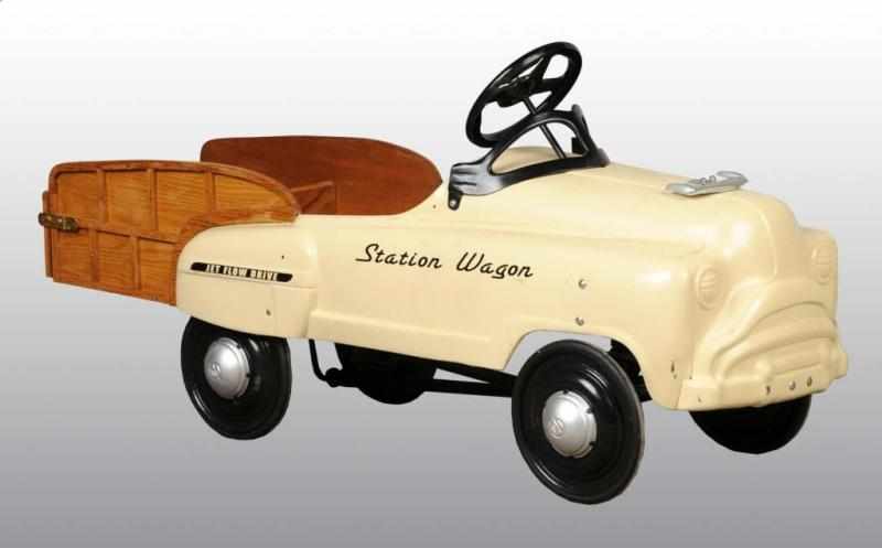 Appraisal: Pressed Steel Murray Station Wagon Pedal Car Description Complete amateur