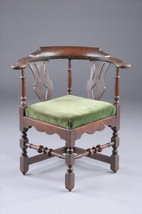 Appraisal: WILLIAM AND MARY PAINTED CORNER CHAIR th century Curving raised