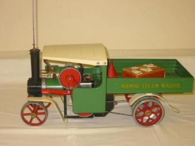 Appraisal: A Mamod steam wagon long