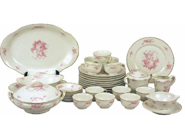 Appraisal: Haviland china set from Limoges France consisting of dinner plates