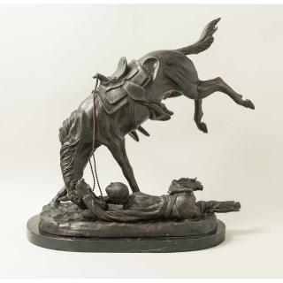 Appraisal: Western Bronze Western bronze depiction of kicking horse atop a