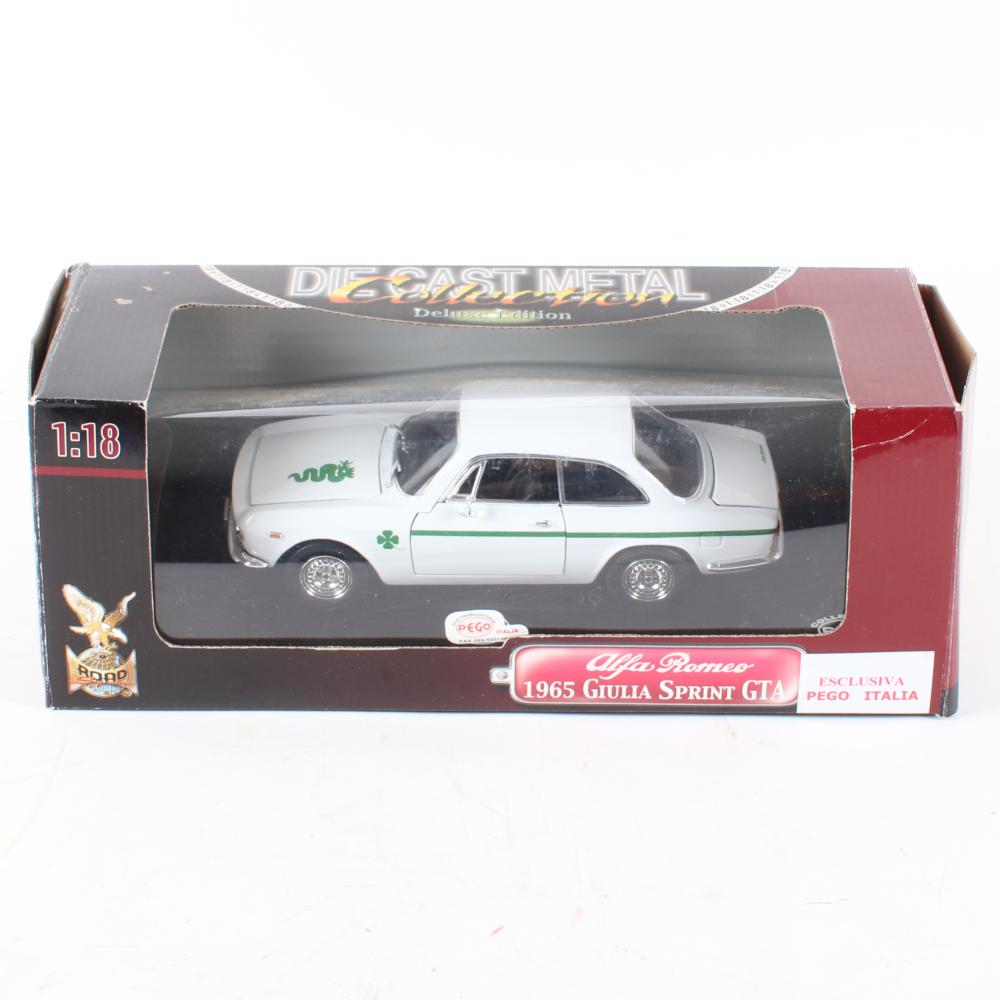 Appraisal: ALFA ROMEO GIULLIA SPRINT GTA ROAD SIGNATURE SCALE DIECAST CAR