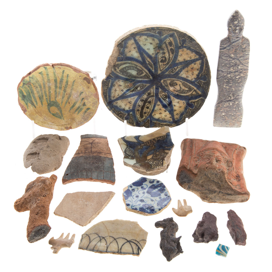 Appraisal: Assortment of ancient and other fragments pottery shards and pottery