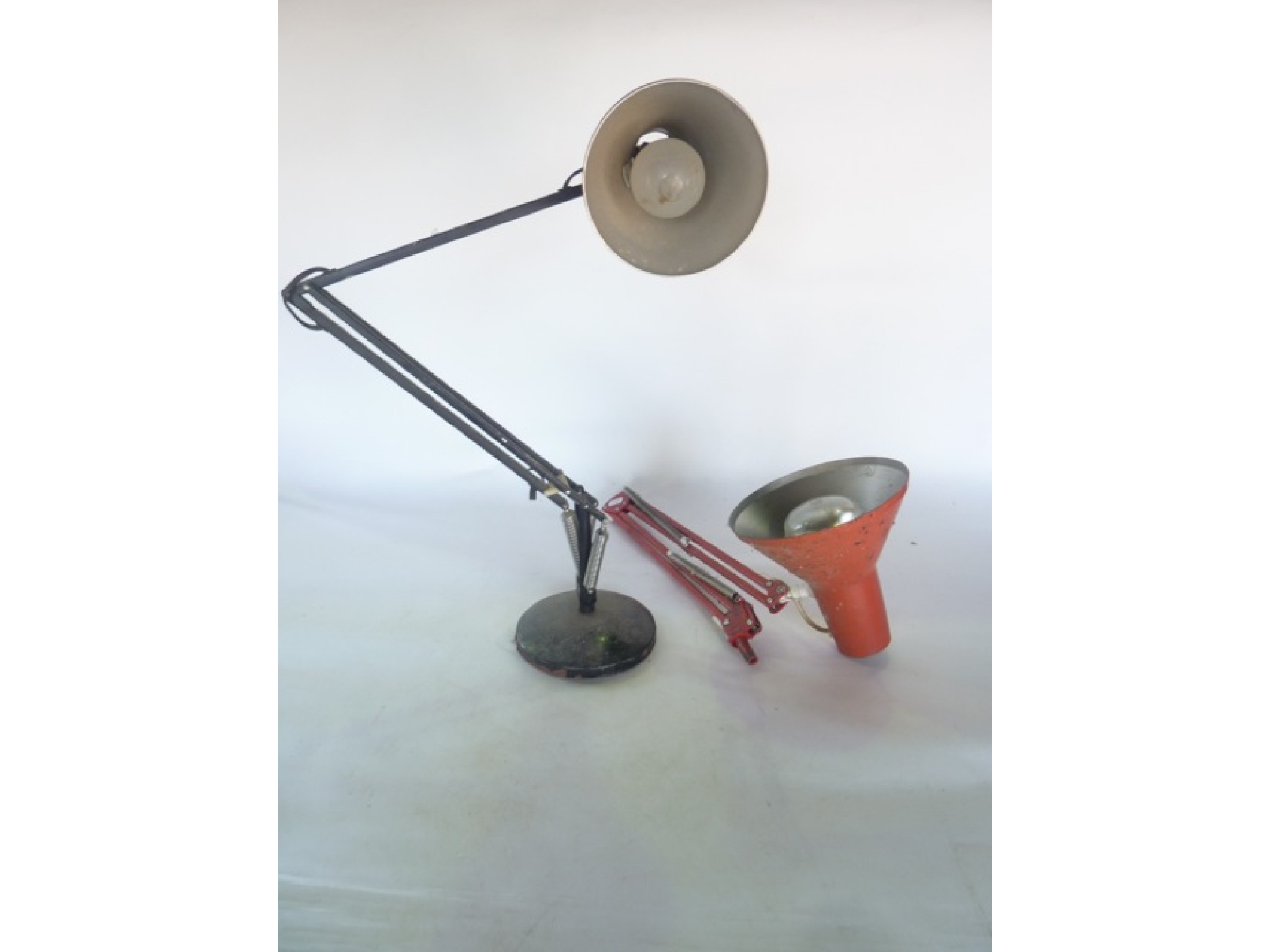 Appraisal: An Anglepoise desk lamp by Herbert Terry with all over