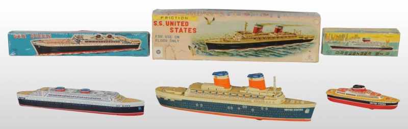 Appraisal: Lot of Tin Litho Ocean Liner Friction Toys Description Japanese