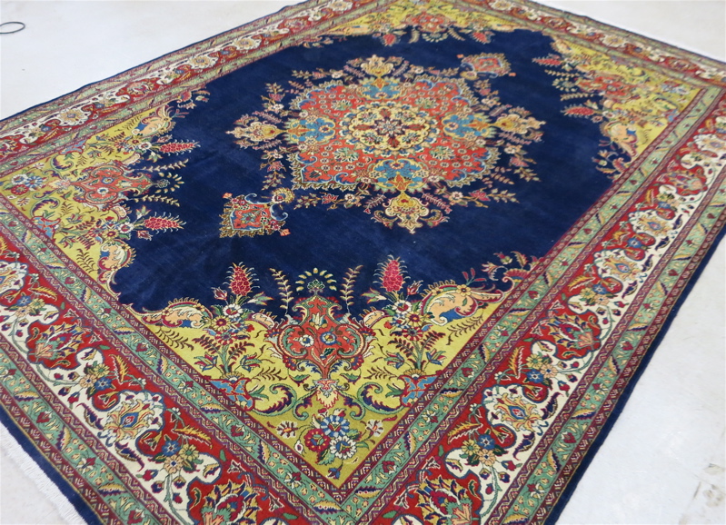 Appraisal: PERSIAN TABRIZ CARPET East Azerbaijan Province northwest Iran hand knotted