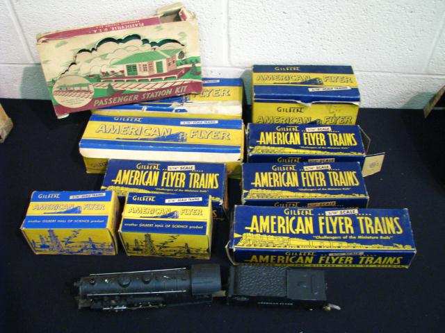 Appraisal: Vintage Gilbert American Flyer train set with Reading Lines engine