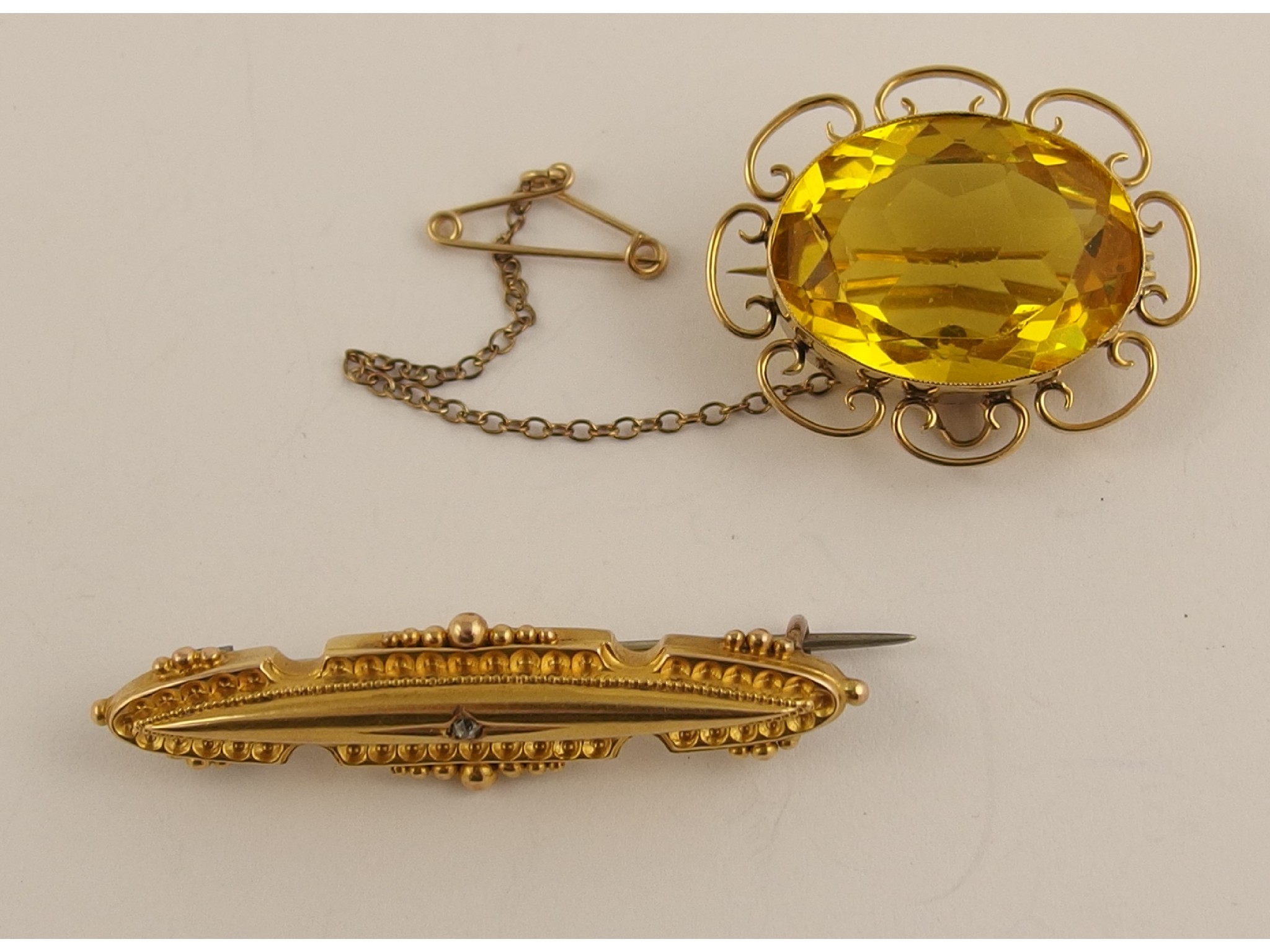 Appraisal: A ct diamond set brooch and a ct glass set