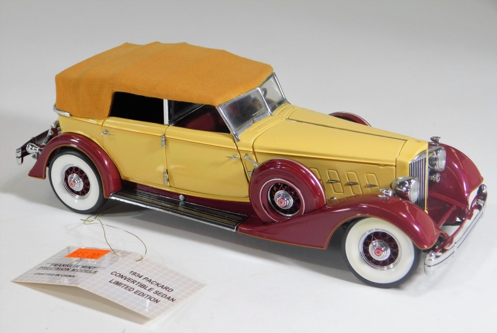 Appraisal: FRANKLIN MINT PACKARD CONVERTIBLE SEDAN MODEL United States Contemporary scale