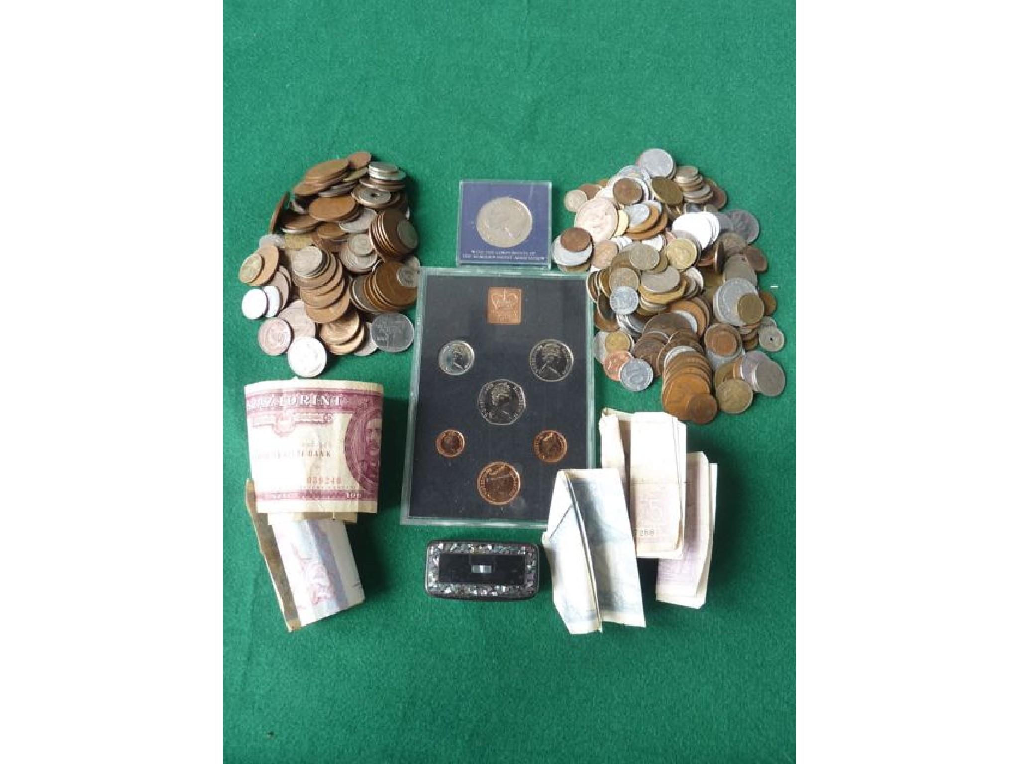 Appraisal: A mixed collection of English coinage bronze silver as well