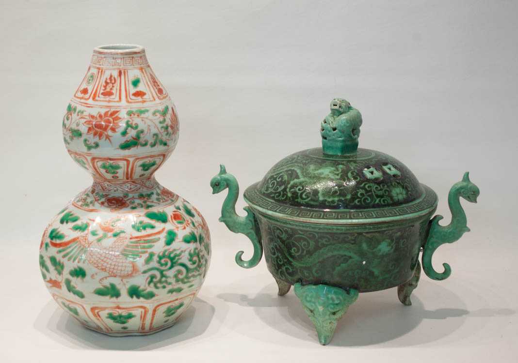 Appraisal: TWO CHINESE PORCELAIN VESSELS including a Ming style double-gourd vessel