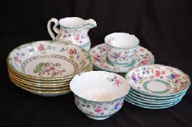 Appraisal: GROUP OF THC SPODE AUDLEY EDEN PATTERN DINNER TEA WARE