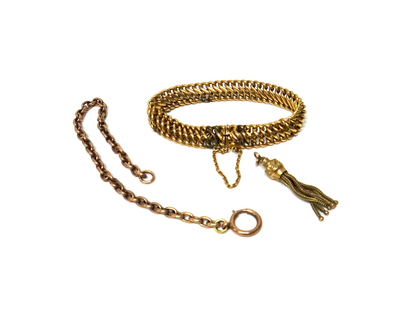 Appraisal: A gold bracelet in an entwined link design on a