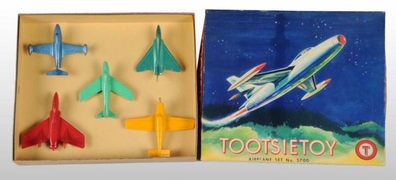 Appraisal: Cast Metal Tootsie Toy Airplane Set Description s Contains five