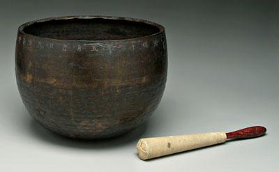 Appraisal: Japanese singing bowl hammered bronze body inside rim with scalloped