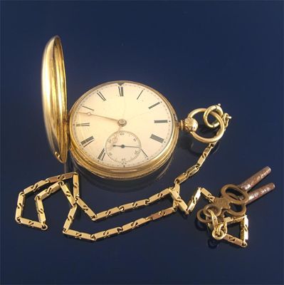 Appraisal: A ct gold hunting cased pocket watch cream enamel dial