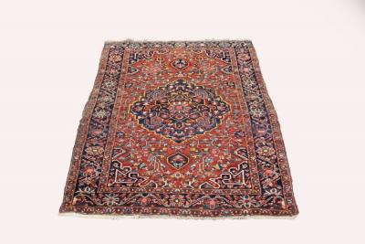 Appraisal: A Hamadan rug with central blue ground medallion within a