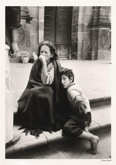 Appraisal: EISENSTAEDT ALFRED - Indian Woman and Child in Front of