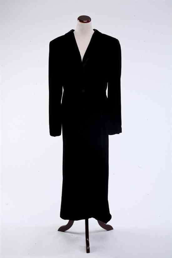 Appraisal: GIORGIO ARMANI BLACK VELVET EVENING COAT size Ankle-length waist high