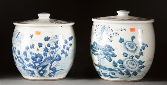 Appraisal: Pair of Chinese blue and white porcelain covered jars late