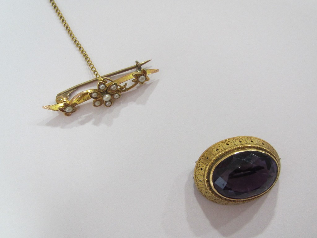 Appraisal: A Victorian amethyst brooch and an Edwardian ct gold seed