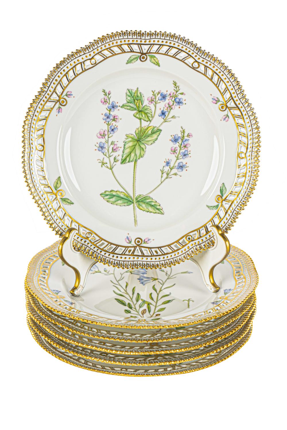 Appraisal: SIXTEEN ROYAL COPENHAGEN 'FLORA DANICA' RETICULATED PLATESmodern with various date